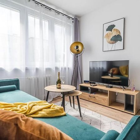 Uroczy Apartament 2 Pokoje - 10 Min Do Morza! Danzig Exterior foto